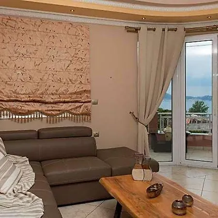 فندق Vicky's 4*